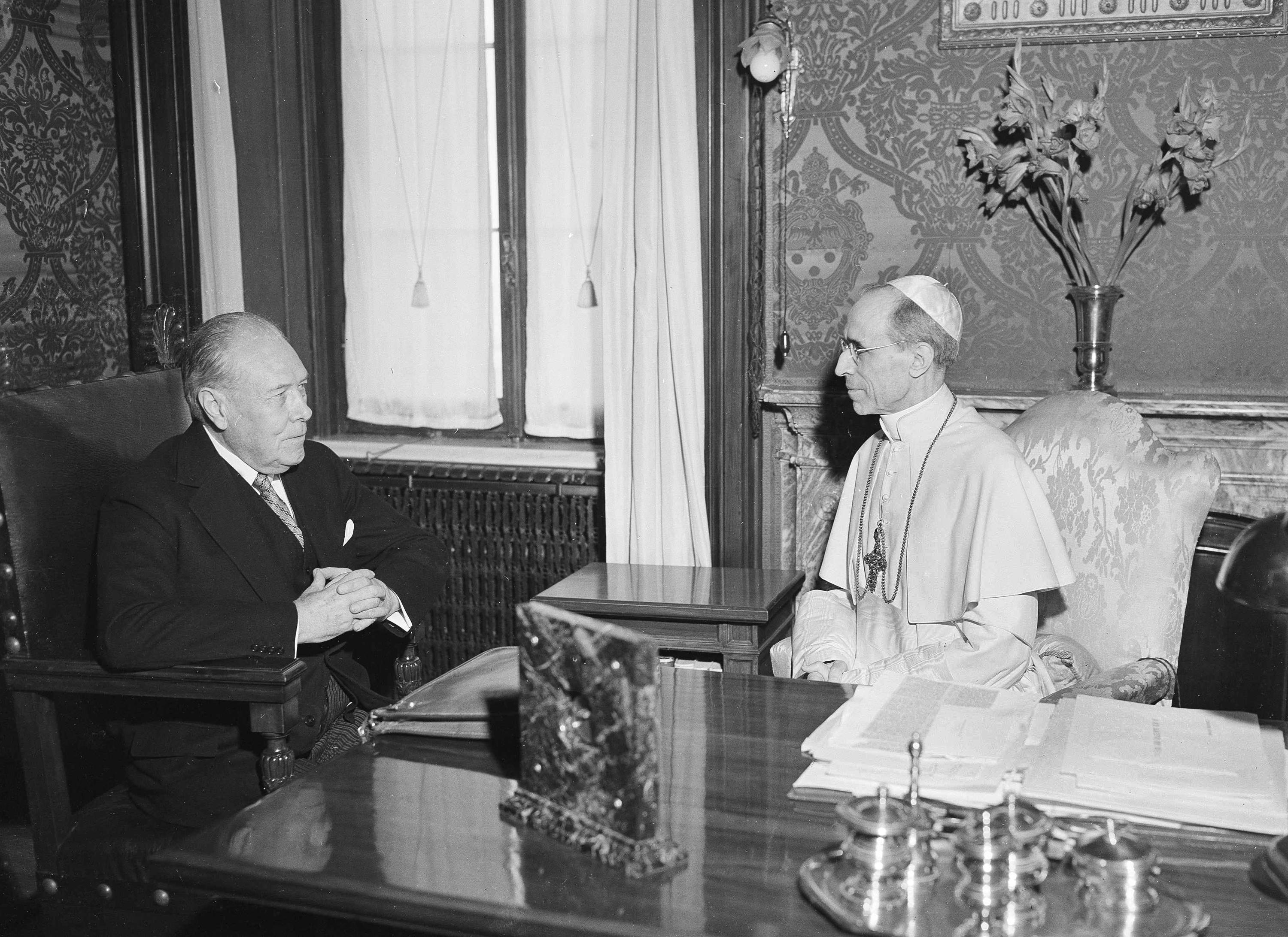 Vatican's Pius XII archives begin to shed light on WWII pope | AP News