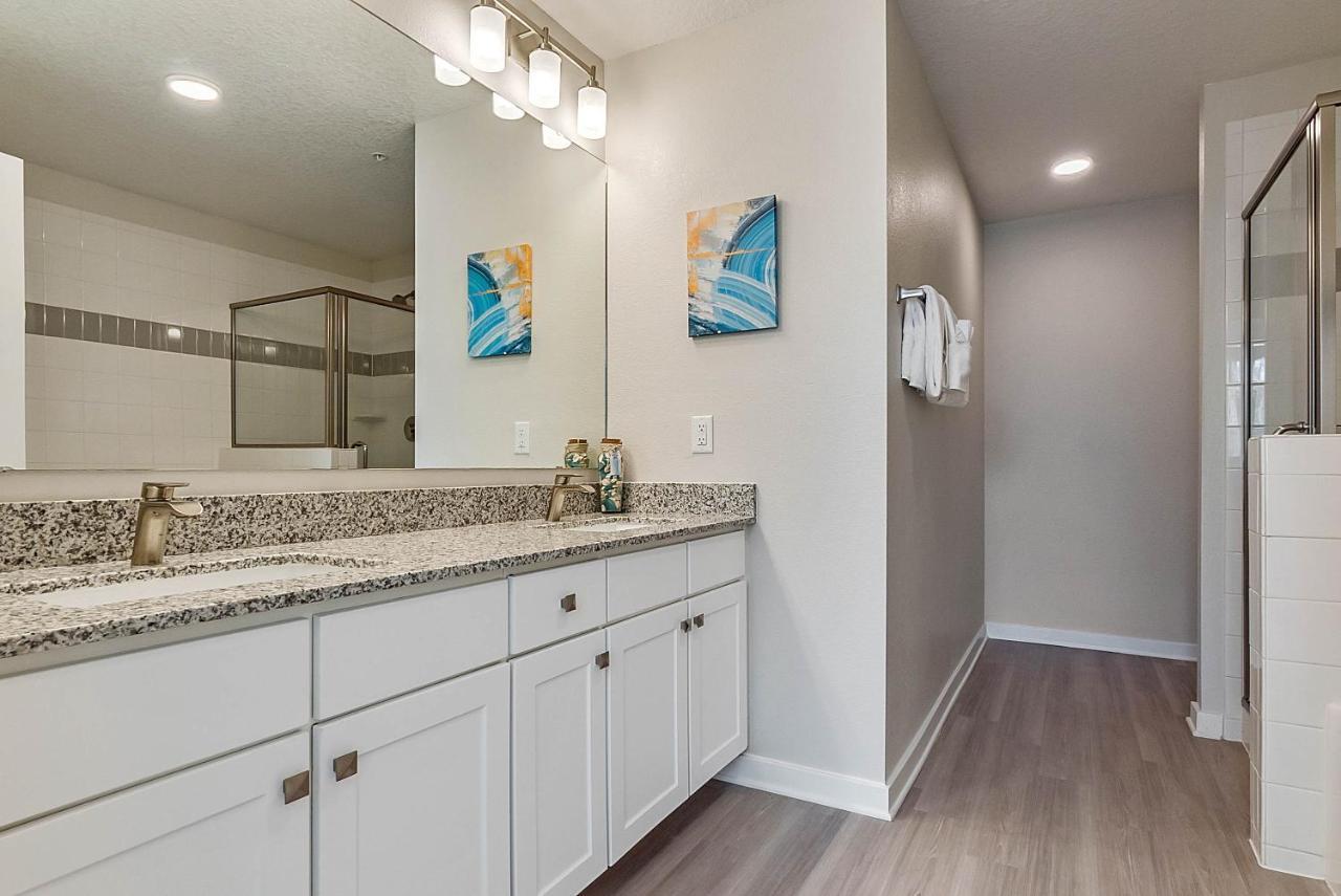 Executive Three-Bedroom Apartment