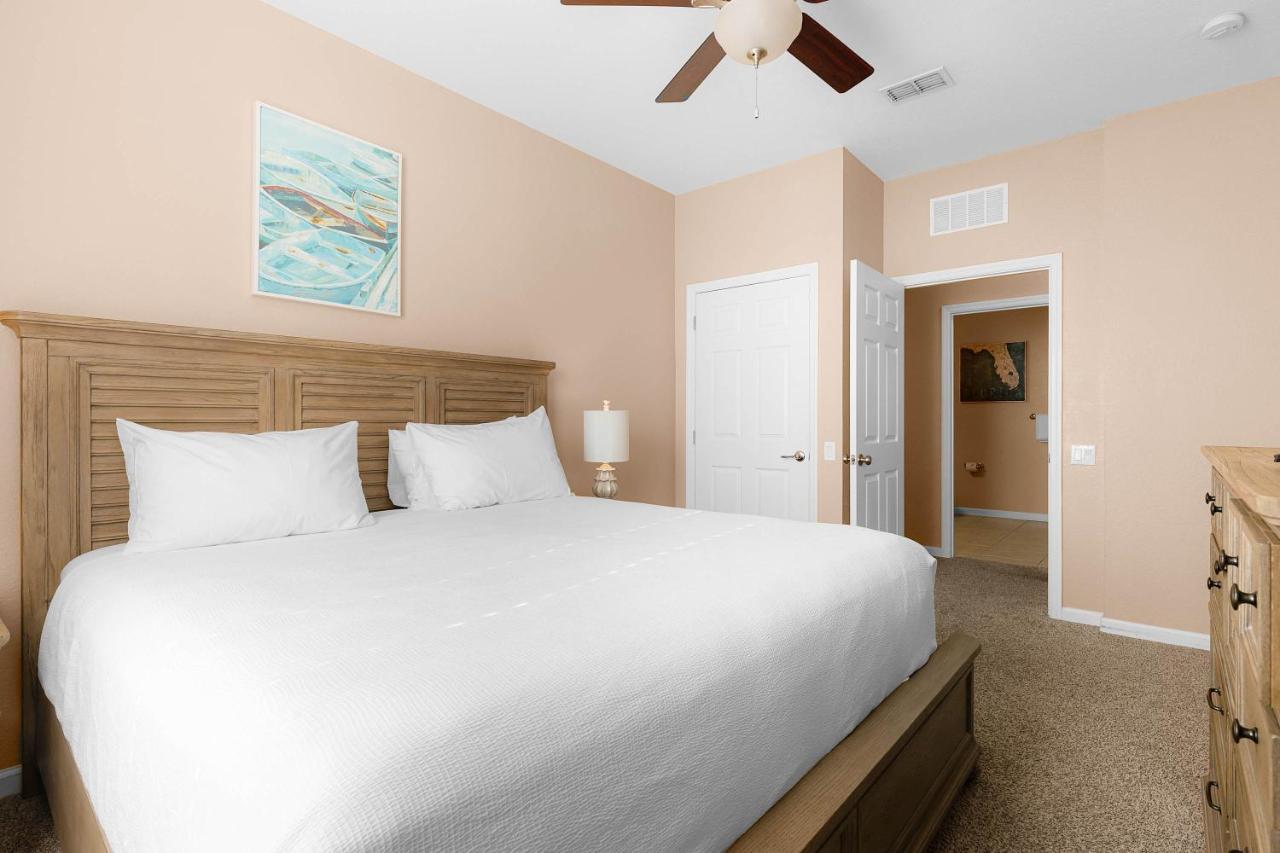 Deluxe Two-Bedroom Apartment