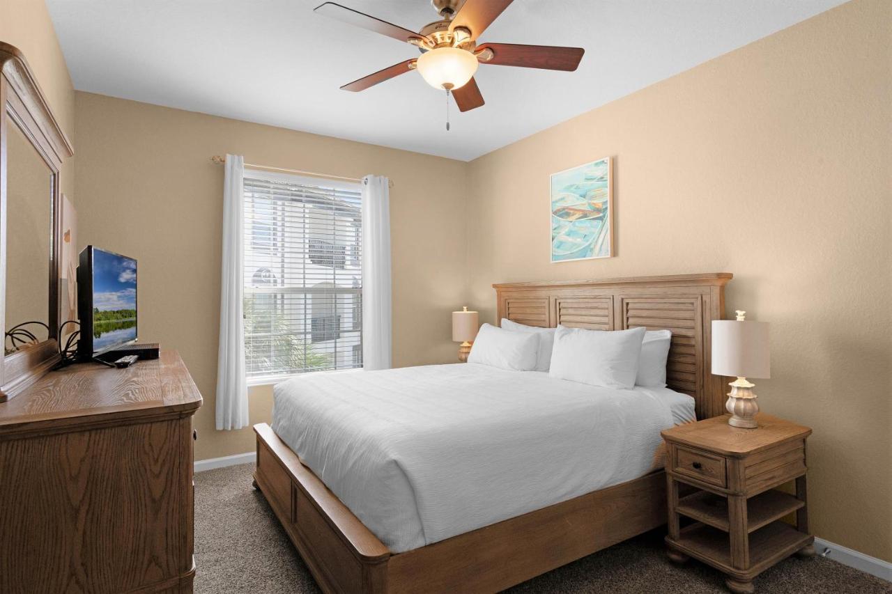 Deluxe Two-Bedroom Apartment