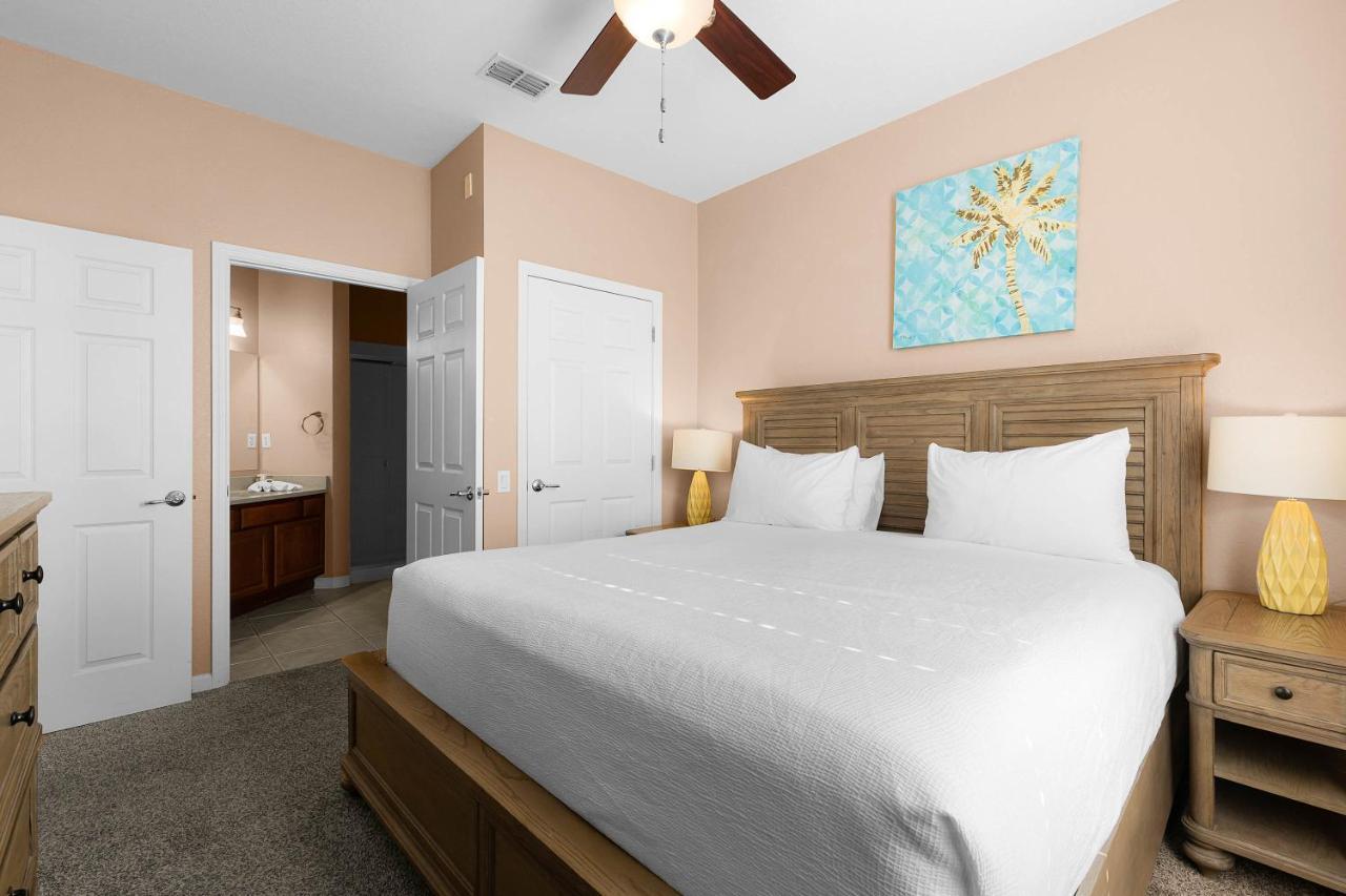 Deluxe Two-Bedroom Apartment