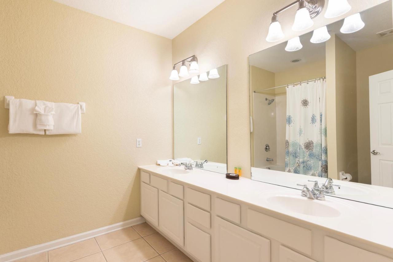 Luxury Three-Bedroom Townhouse