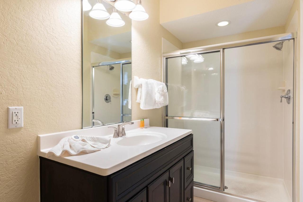 Luxury Three-Bedroom Townhouse