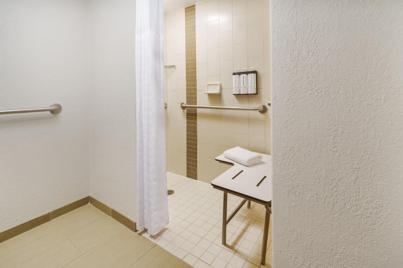 Quarto King com Chuveiro Acessível a Pessoas com Mobilidade Condicionada - Acessível a Pessoas com Mobilidade Condicionada