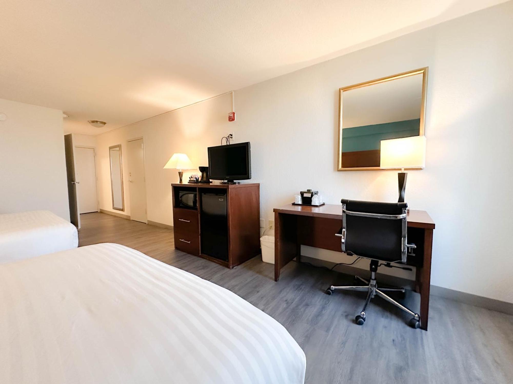 Zimmer mit 2 Queensize-Betten