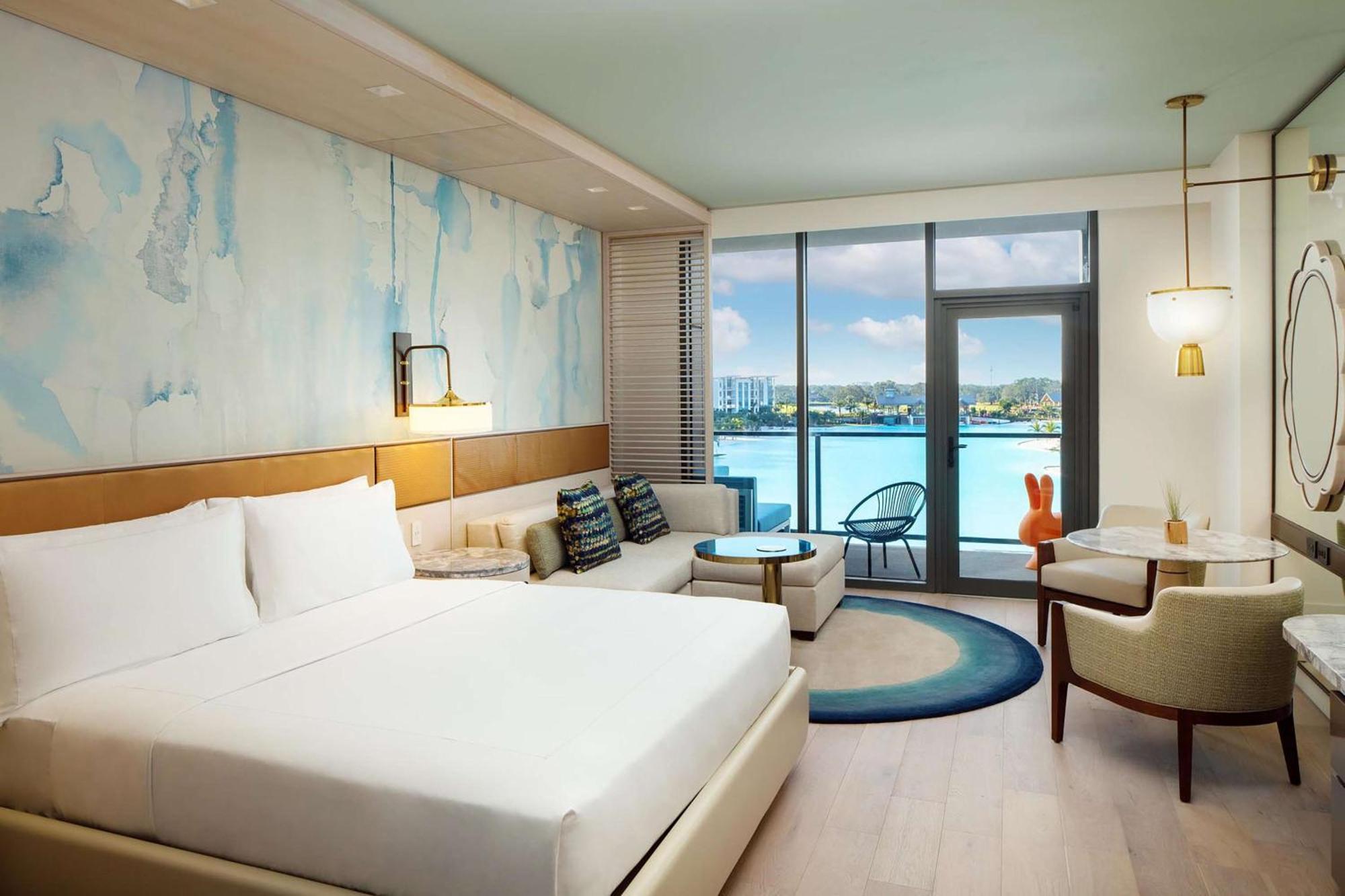 King Room with Roll-In Shower and Lagoon View - Mobility Accessible