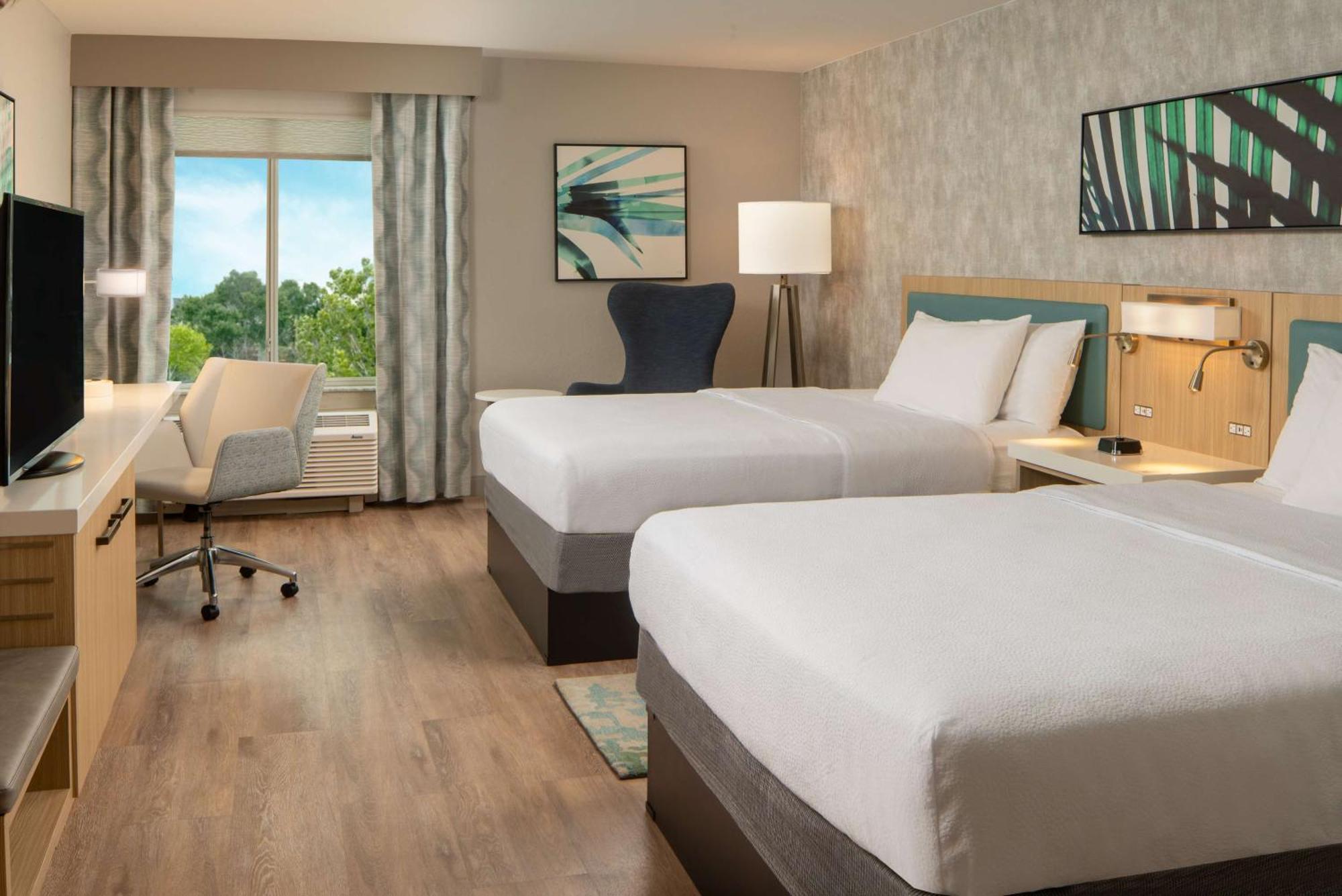 Chambre avec 2 Grands Lits Queen-Size