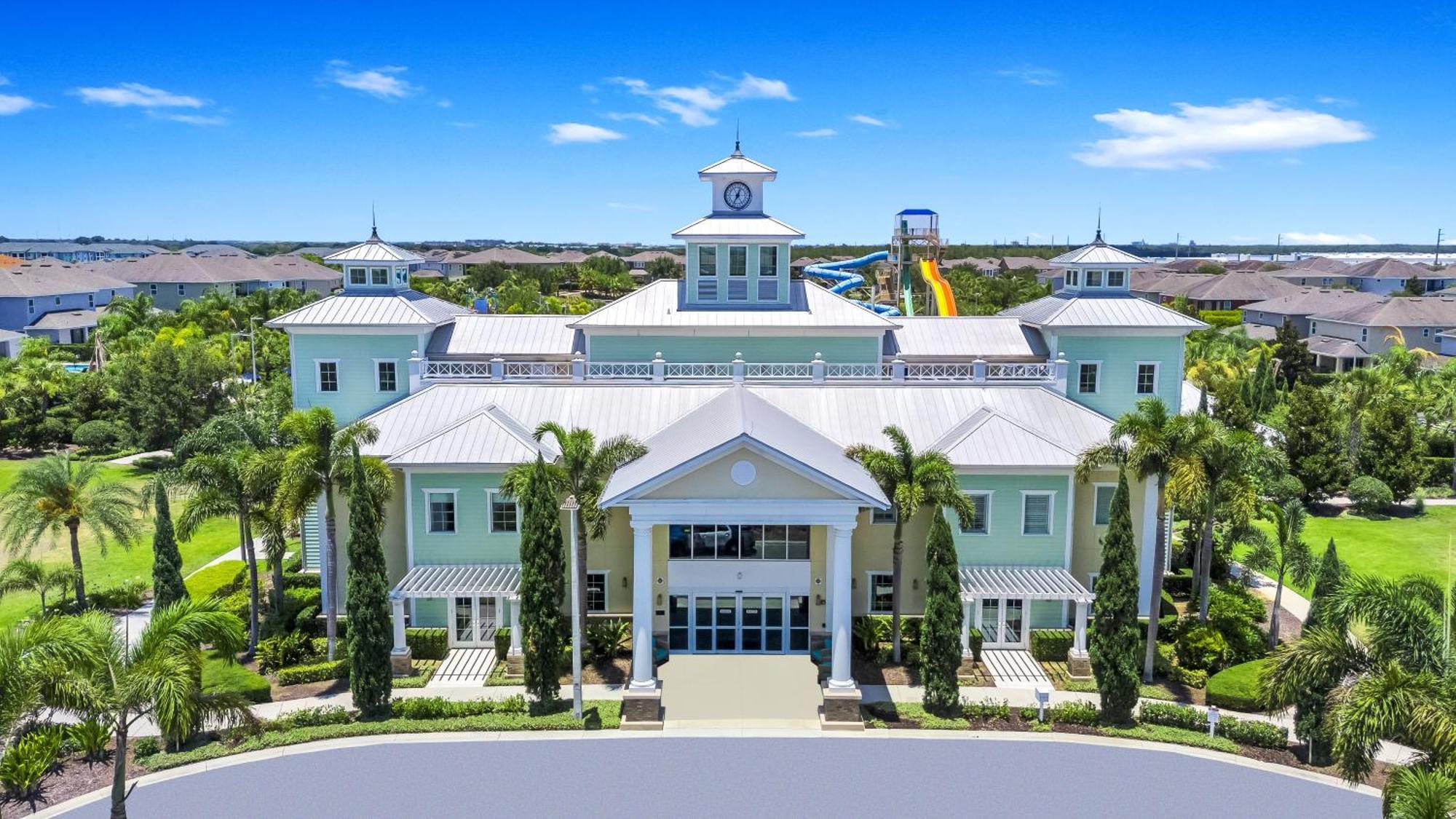 Eight-Bedroom Holiday Home