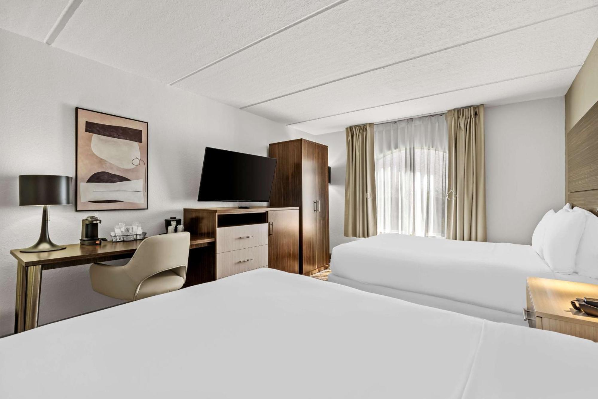 One-Bedroom Suite with Two Queen Beds - Non-Smoking,1649879140:JPEG