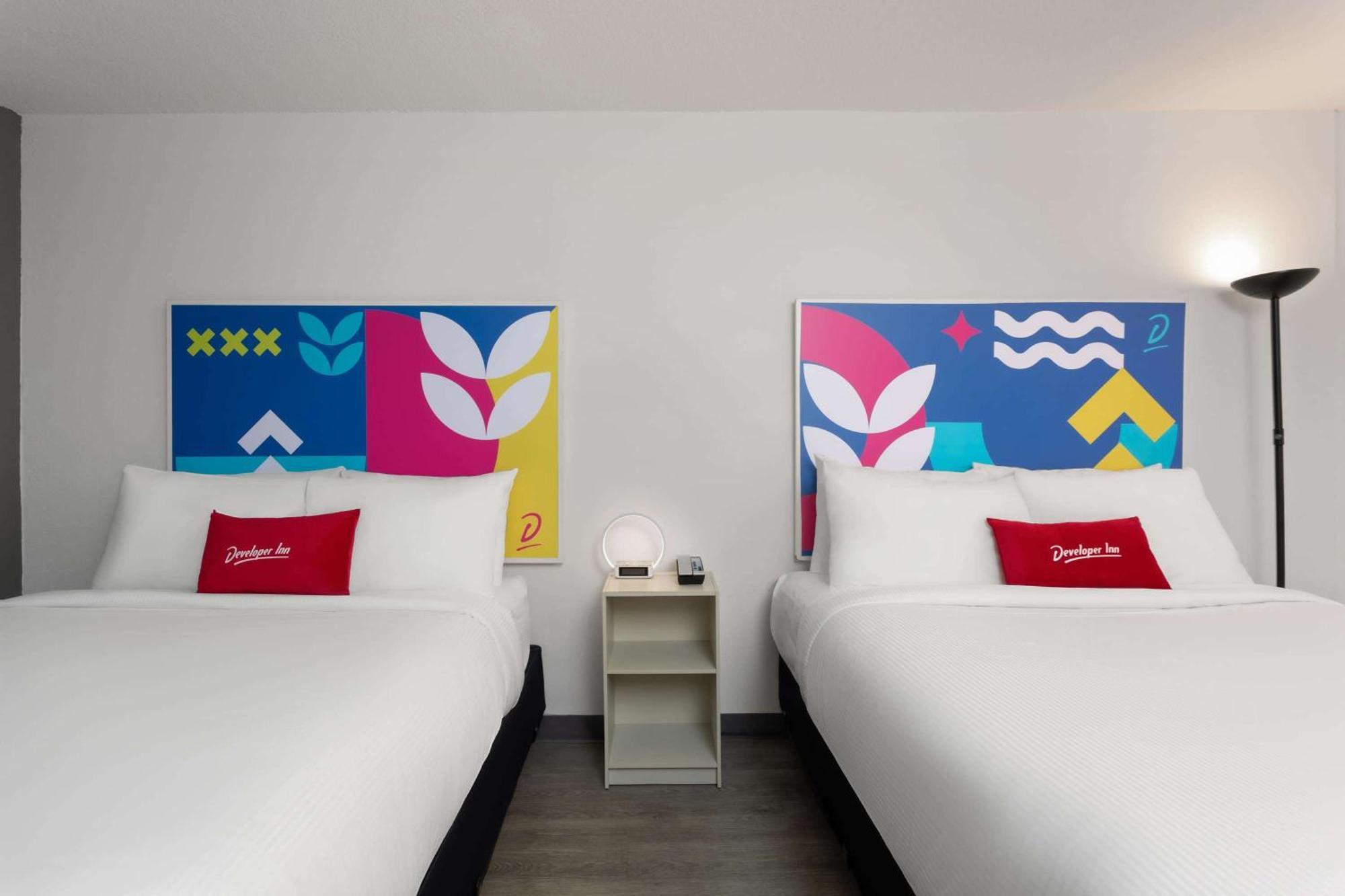 Queen Room with Two Queen Beds - Non-Smoking,1657151340:JPEG