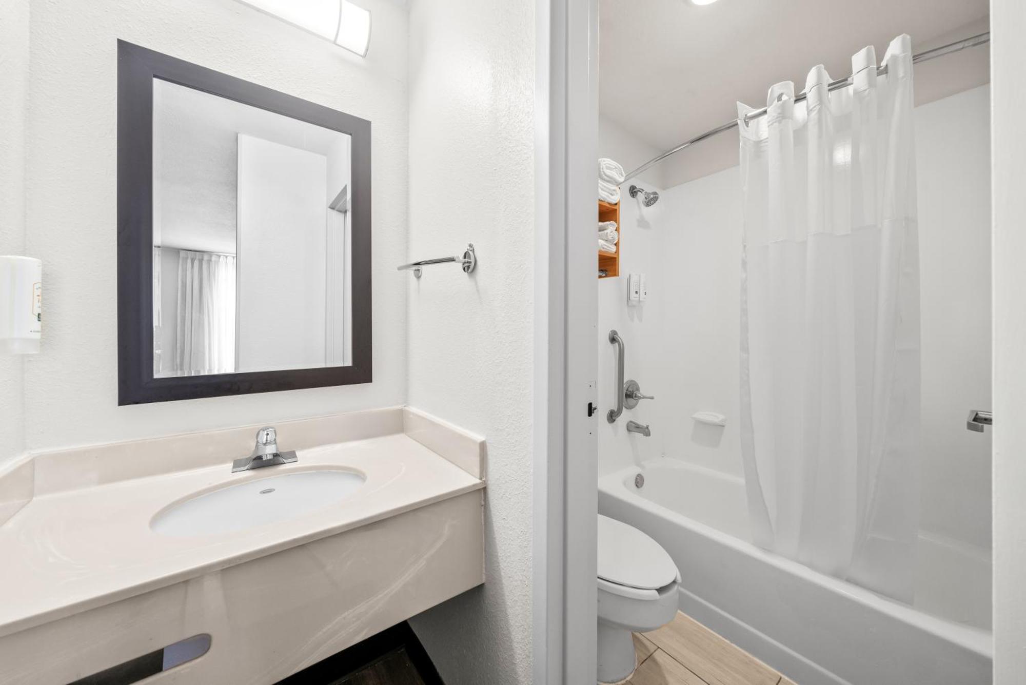 Quarto Quádruplo com 2 Camas Queen-size - Não Fumantes