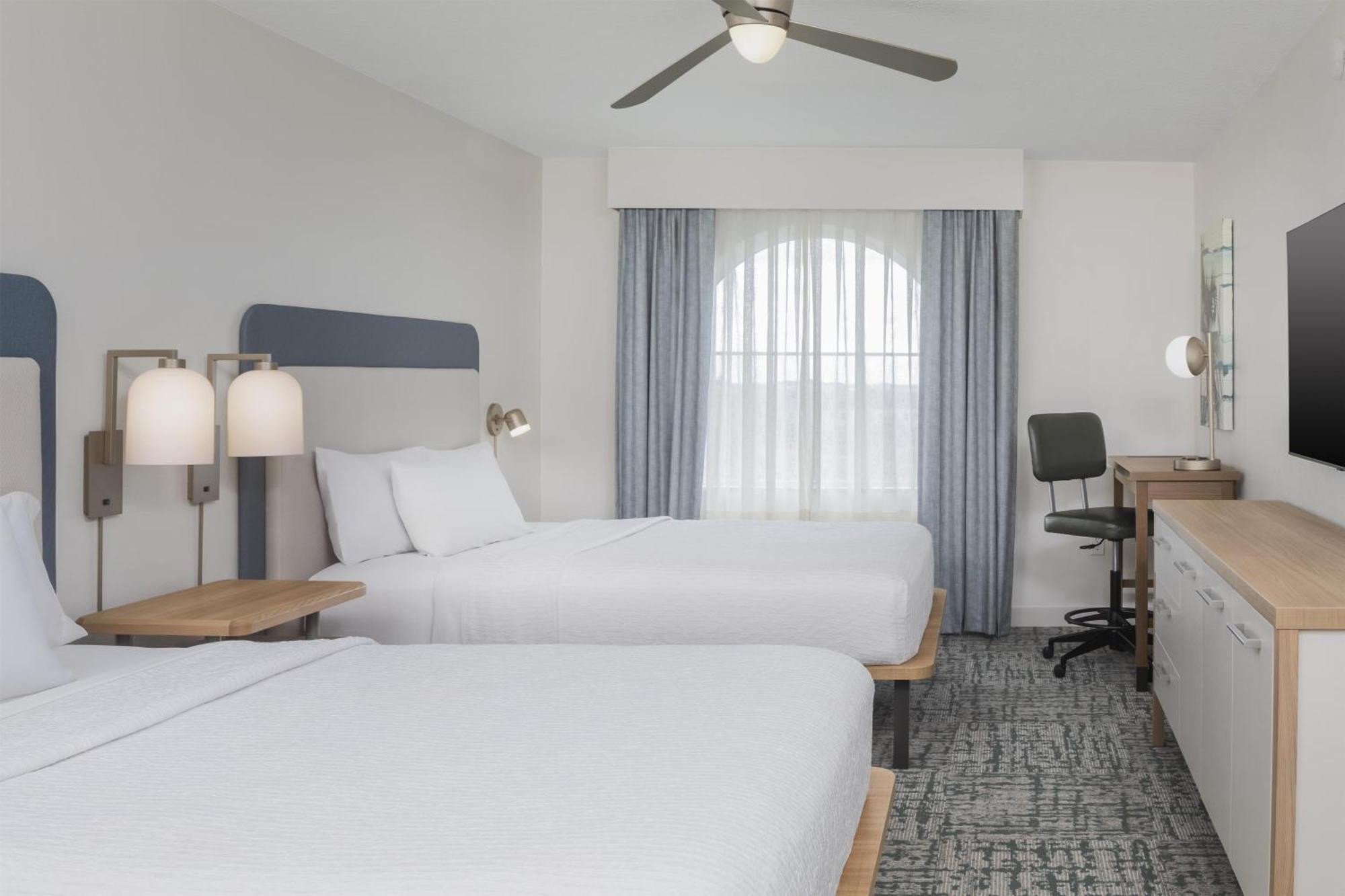 Suite 1 Chambre avec 2 Lits Queen-Size - Non-Fumeurs
