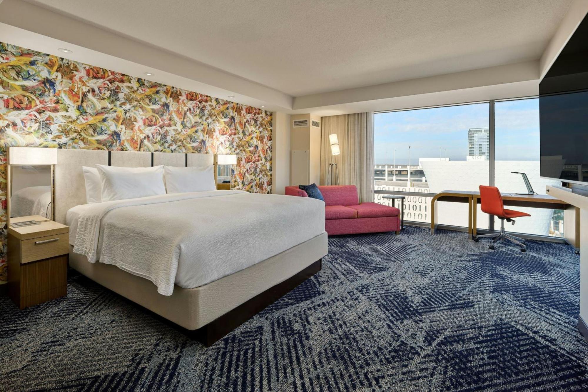 One-Bedroom King Suite
