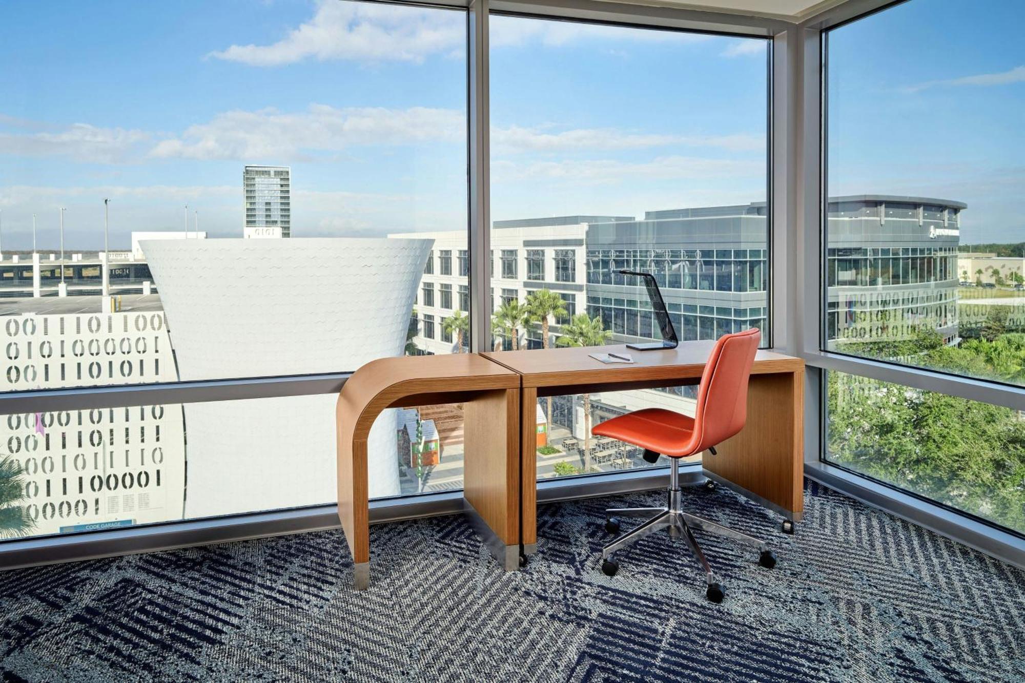 One-Bedroom King Suite