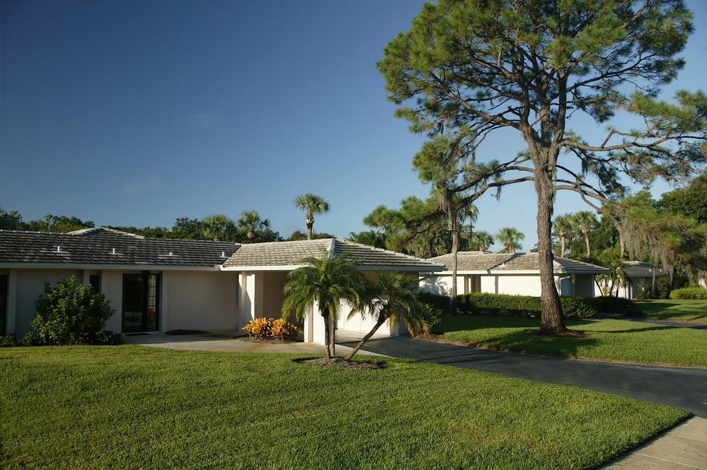 Bungalow Water Front