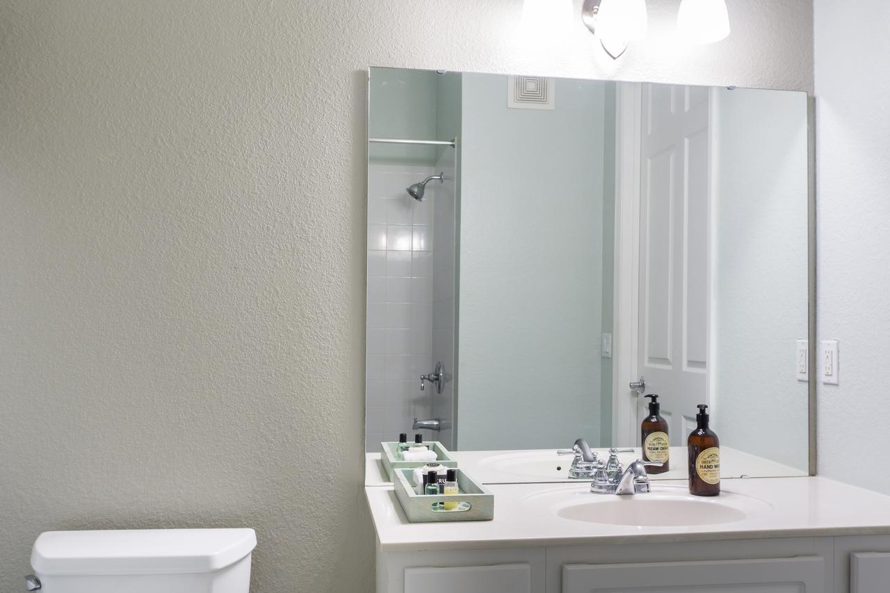 Three-Bedroom Apartment,791297652:JPEG