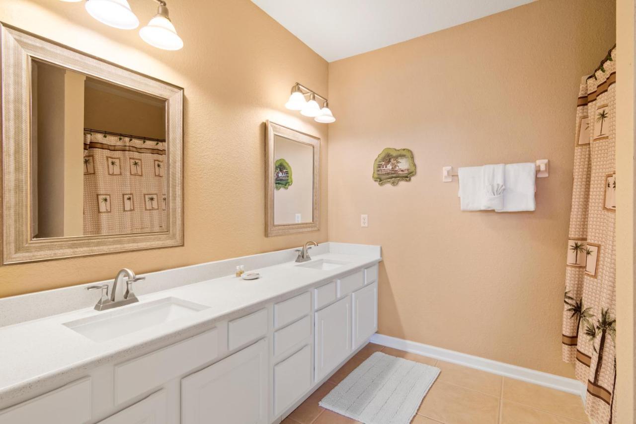 Luxury Three-Bedroom Townhouse