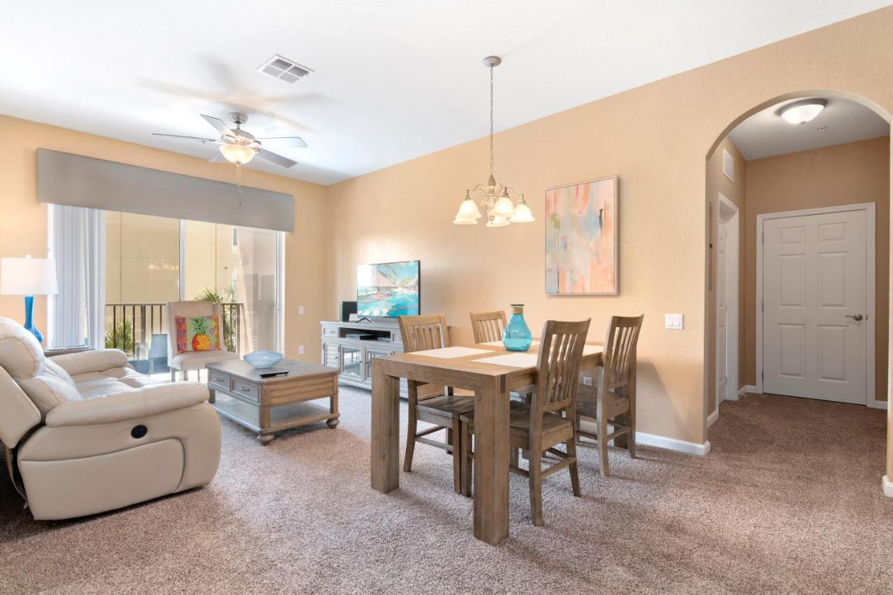 Deluxe Two-Bedroom Apartment