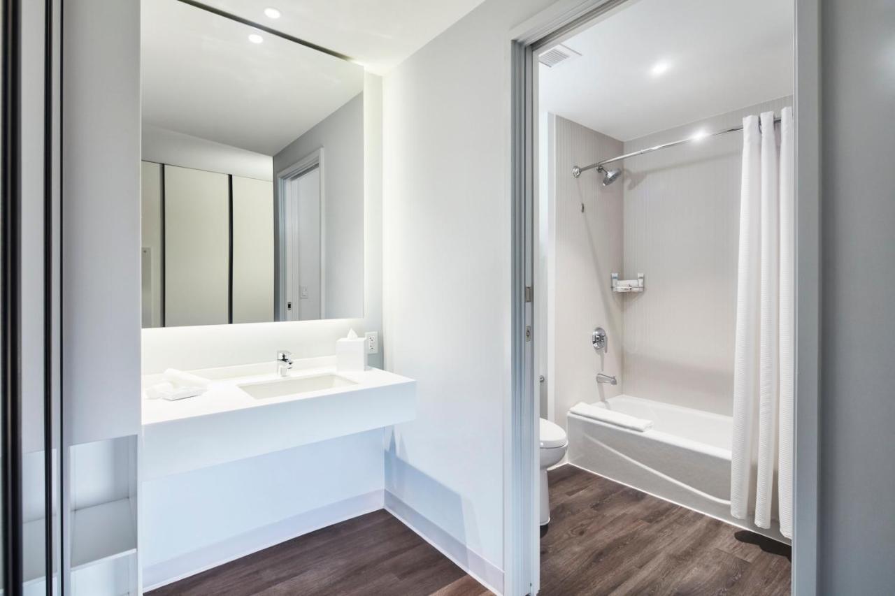 King Room - View - (Includes Early Park Admission*),1448484388:JPEG