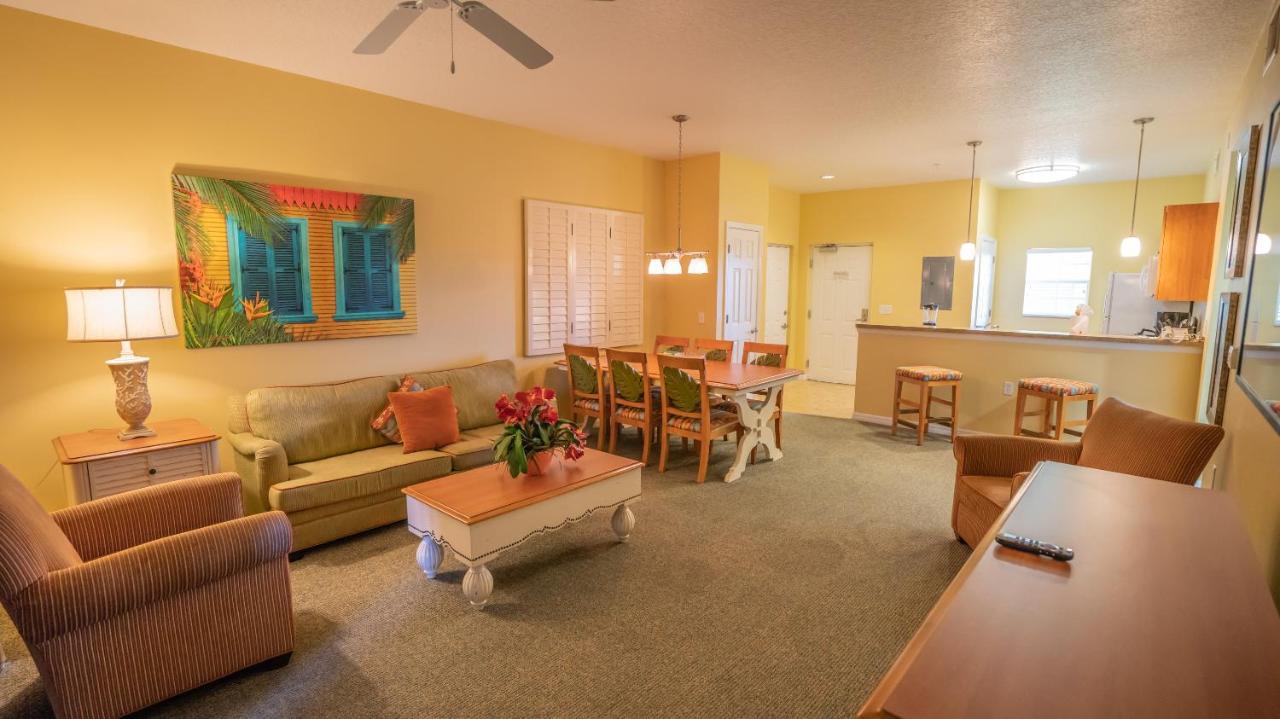Two-Bedroom Condo Sofa Bed Full Kitchen