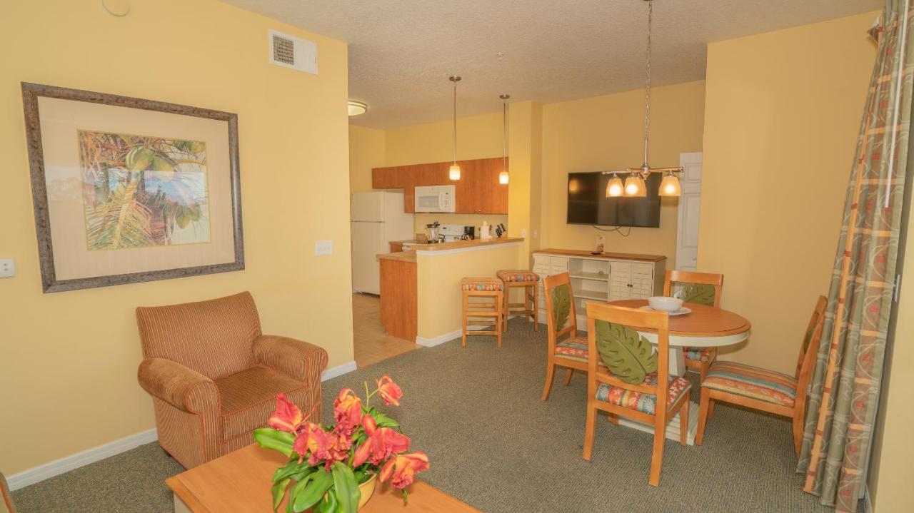 One Bedroom Condo Sofa Bed Full Kitchen