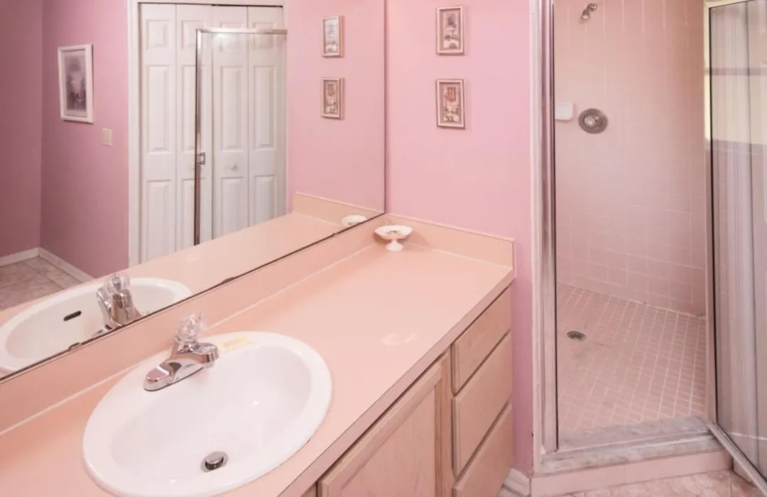 Peaceful Whispering Oaks Villa-1
