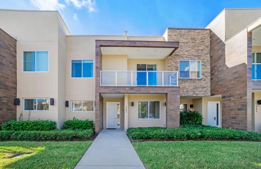 Imagine You And Your Family Renting This 5 Star Townhome On Magic Village Resort, Orlando Townhome 3704-1