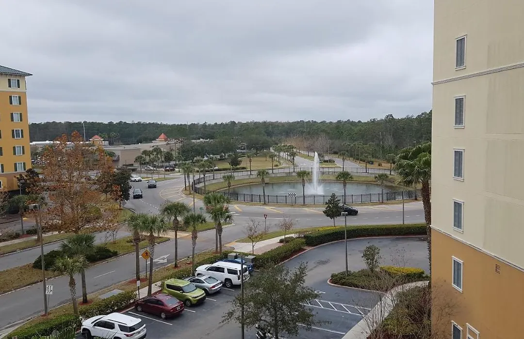 Luxury Resort Condo, 2 Or 3 Bedroom Premium Suites-1