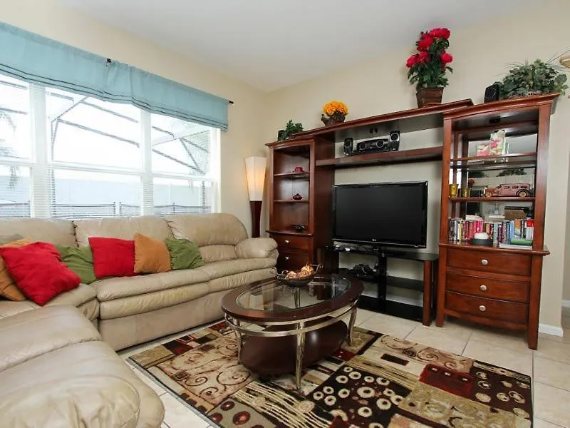 Beautiful 6 Bedroom 4 Bath Pool Home In Gated Resort-1
