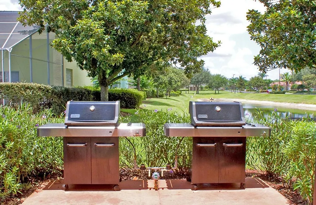 Family Friendly Lakeside Resort Minutes From Disney-1