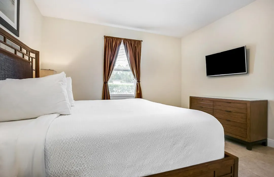 Encore Resort 8 Bedroom Vacation Home With Pool 2105-1