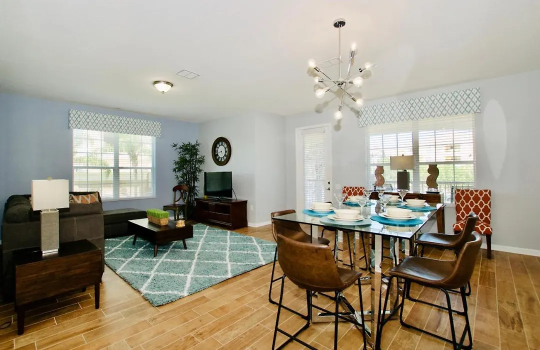 Vista Cay Luxury 4 Bedroom Condo-1