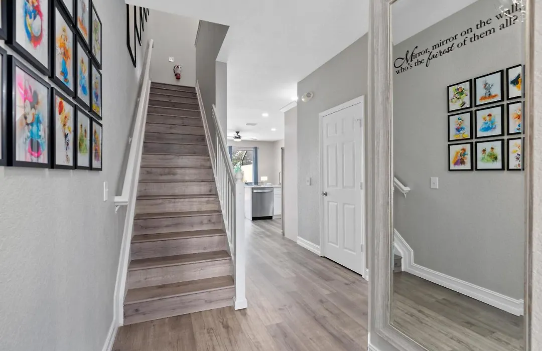 Belle'S Villa In Windsor Hills Free Waterpark, 5 Min To Disney, Private Pool, Renovated-1