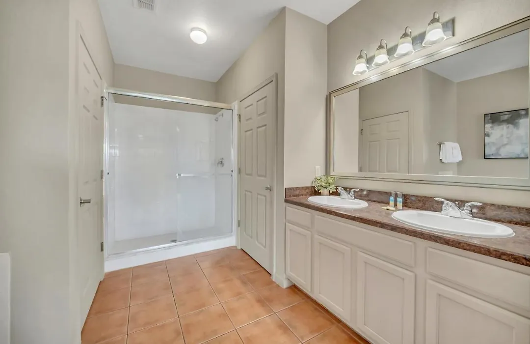 Luxury 3Br Near Disney - Pool And Hot Tub!-1