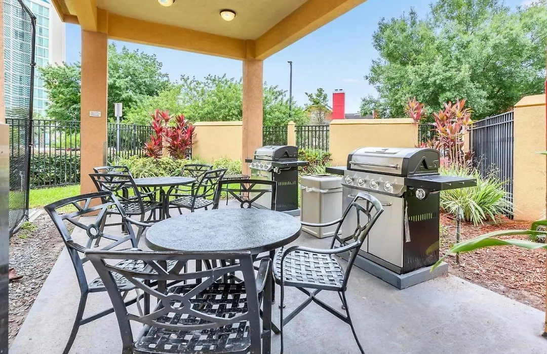 Near Disney - 1Br With Two Queen Beds - With Shared Pool And Hot Tub!-1