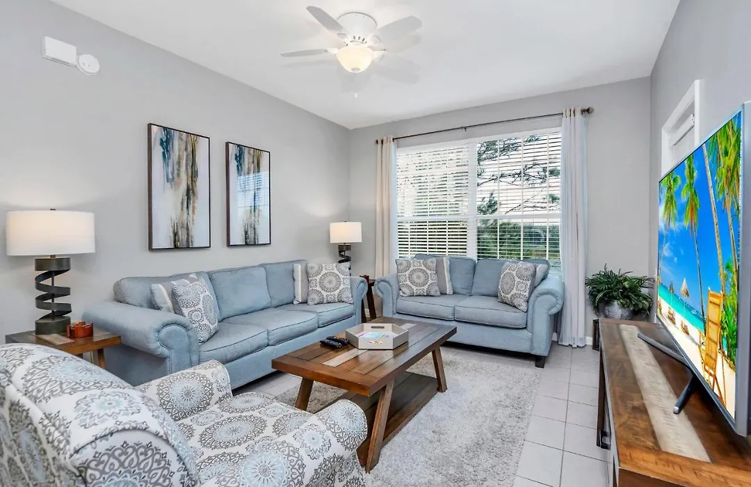 Updated Lakeview Condo, Minutes From Disney-1