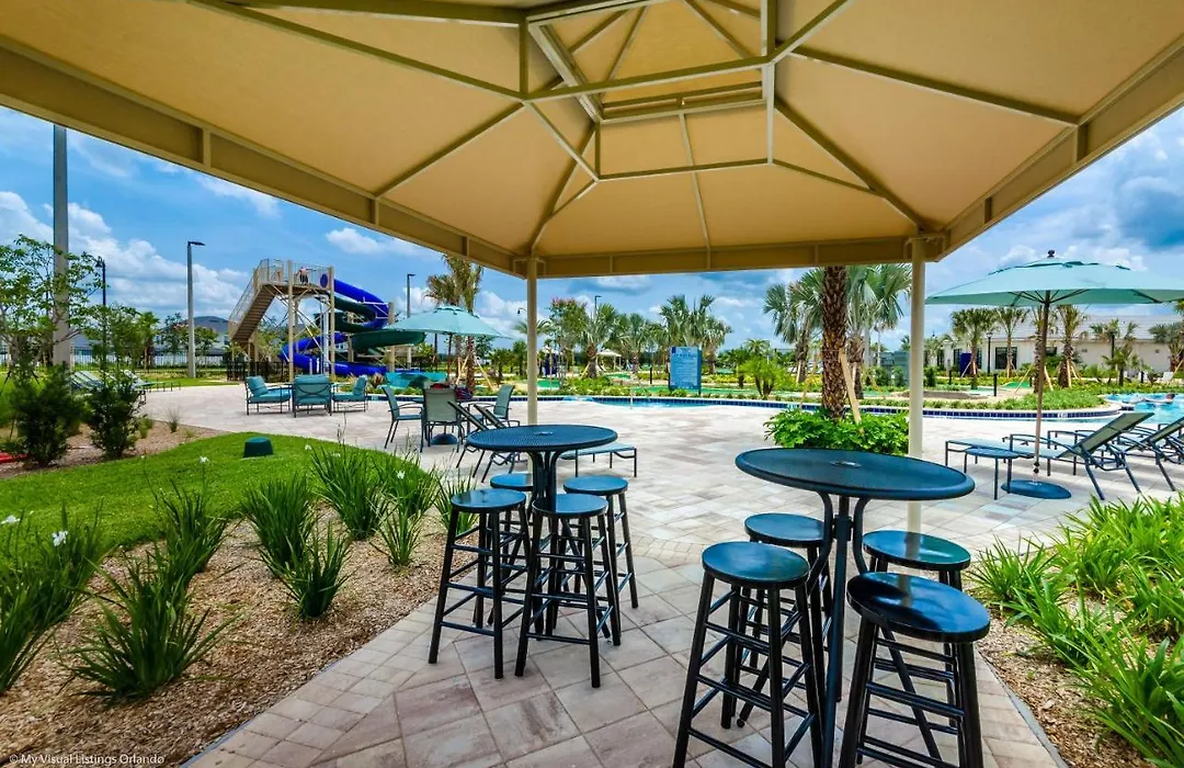 Stunning Home Wprivate Pool Free Water Park-1