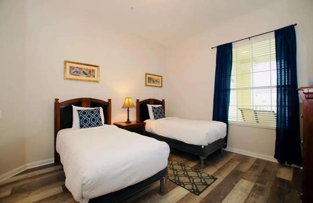 Vista Cay Luxury 3 Bedroom Condo-1