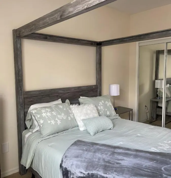 5 Star Luxury Huge 2/2 King - Close To Everything-1