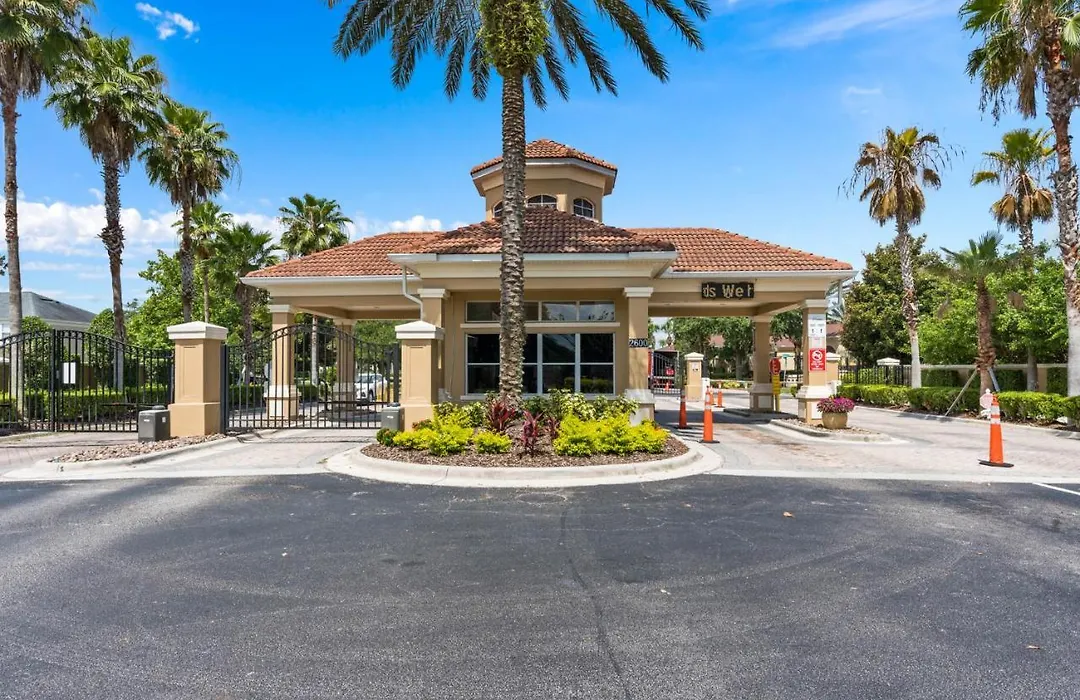 Windsor Hill Resort Home W Pool, 5 Min From Disney-1