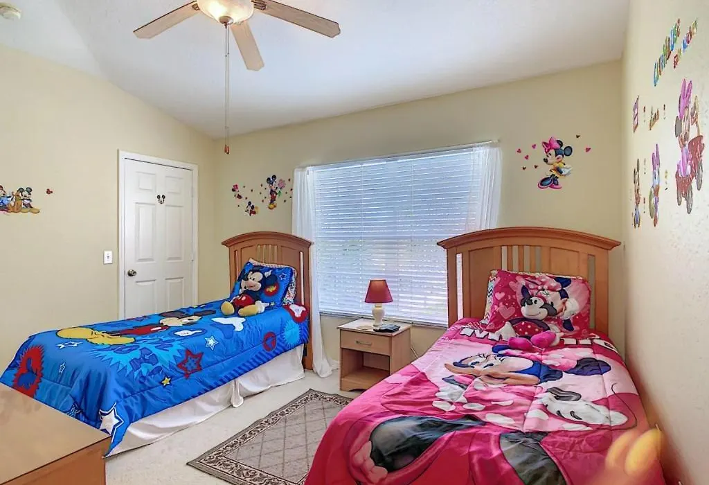Family Friendly Windsor Hills Townhouse-1