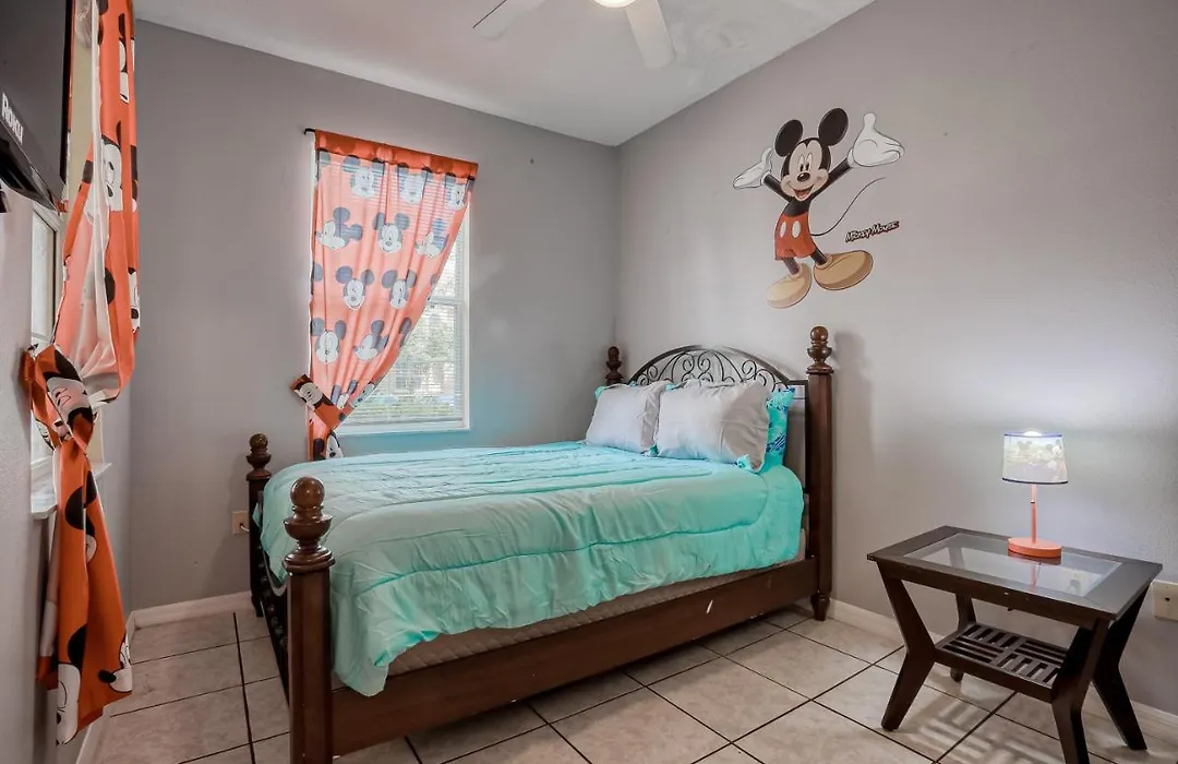 Mickeys Playground-1