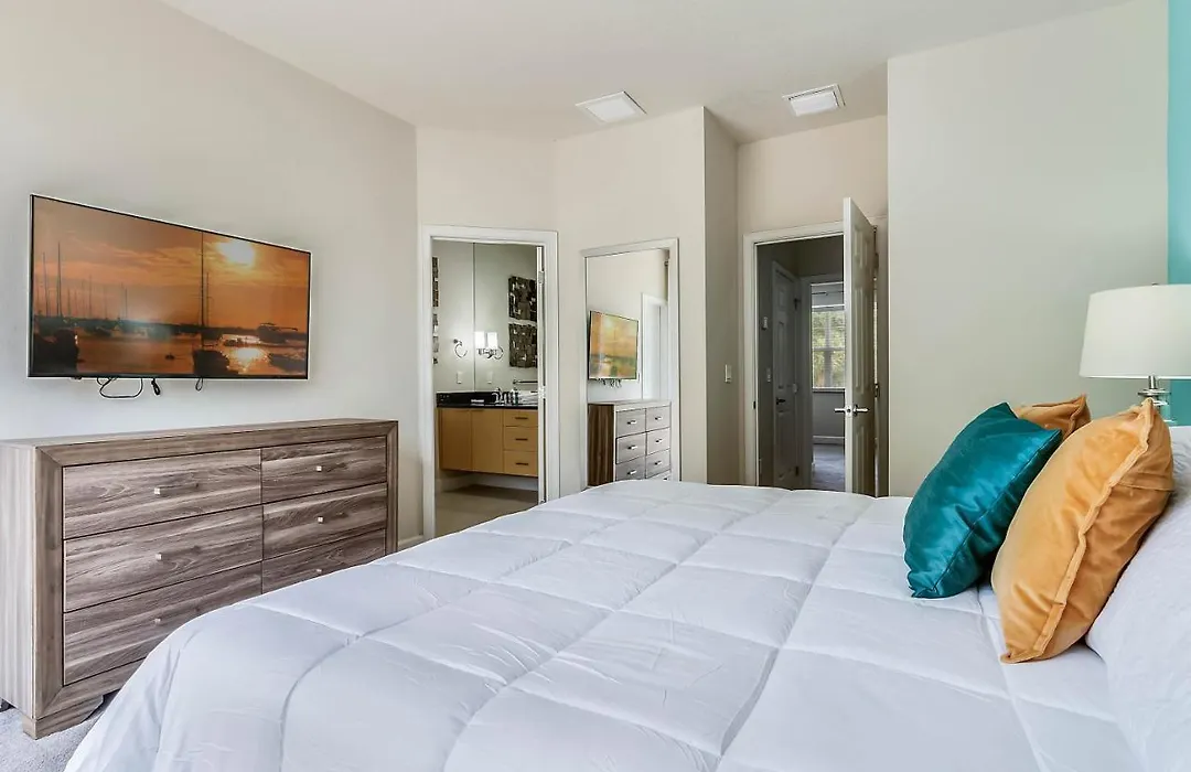 3 Bedrooms - 3 Bathrooms - Serenity 1605 Ta-1