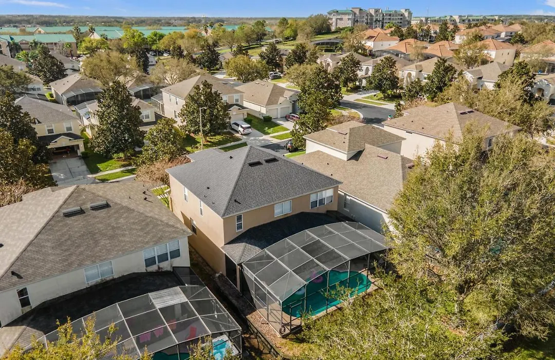 4,2 Mi To Dis W Pool, Game Room In Windsor Hills-1