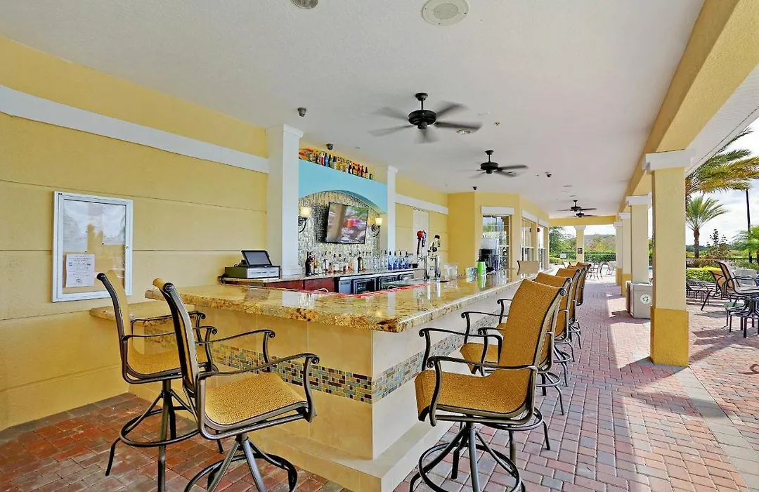 Brand New Modern Vista Cay Reserve Condo A4-1