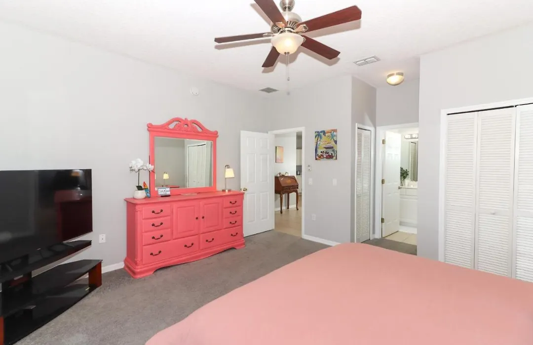 Stylish Condo Near Disney, Ideal For Long Stays.-1
