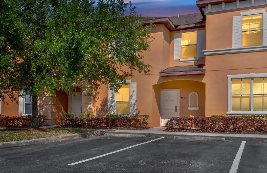 Water Park Resort 4Bd Modern W Private Jacuzzi-1