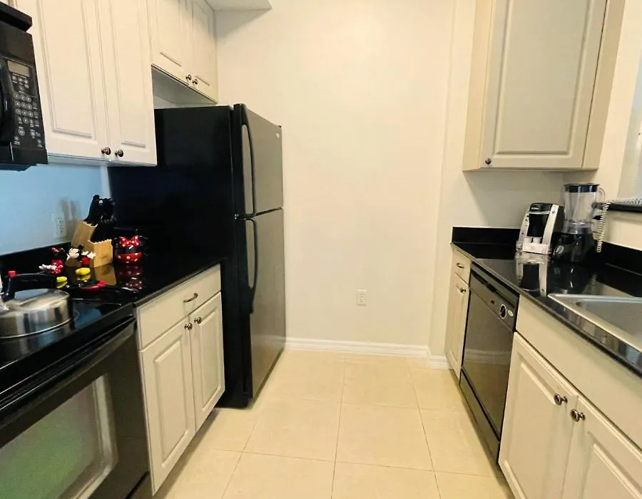 Amazing 1 Bedroom Resort 2 Miles From Universal-1