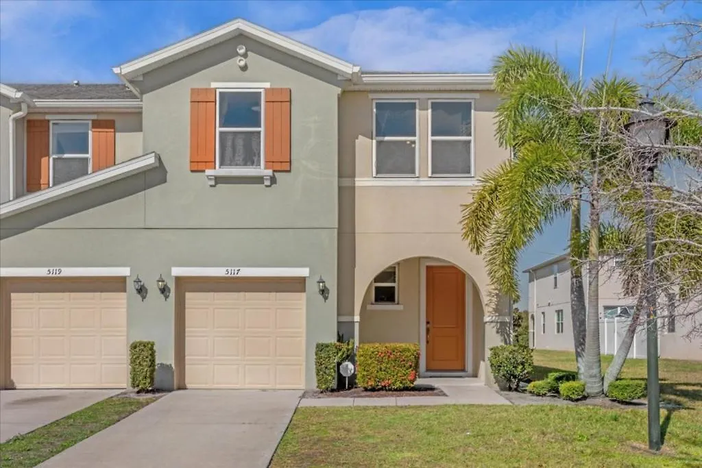 4 Bedrooms - 3,5 Bathrooms - Compass Bay 5117 Kw-1