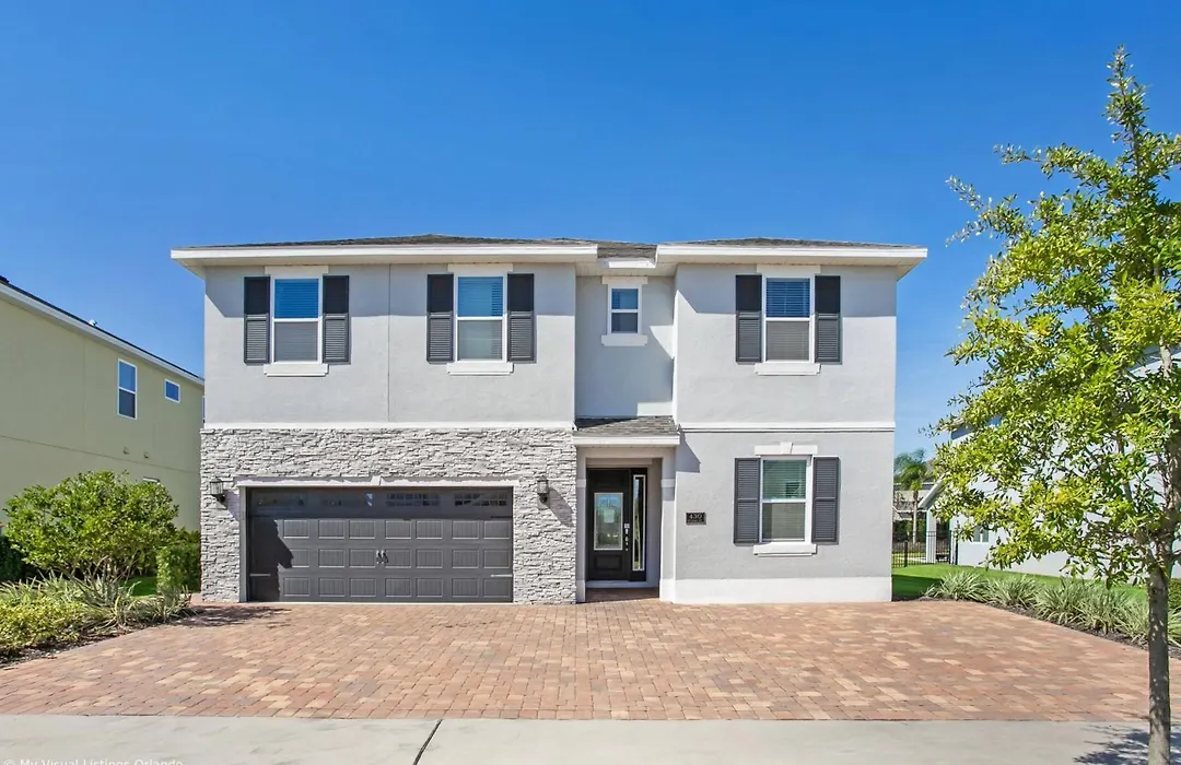 Encore Resort 8 Bedroom Home With Pool 2114-1